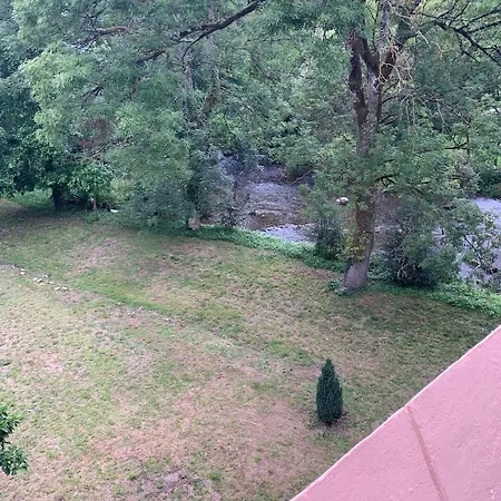 Grande Demeure Avec Parc Privee Au Bord De La Riviere * Saint-Leonard-des-Bois